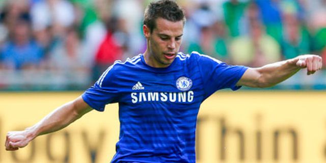 Azpilicueta Tak Pernah Mundur Meski Bersaing Dengan Cole dan Luis