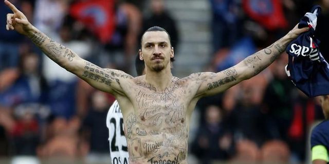 Ibrahimovic Diminta Tak Buka Kaos Saat Selebrasi