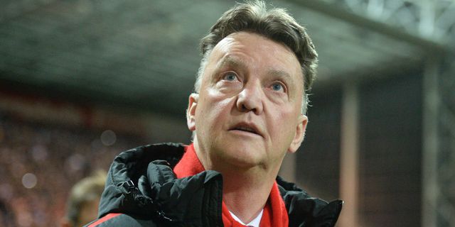 Van Gaal: Saya Tak Bisa Bayangkan Evans Ludahi Siapapun