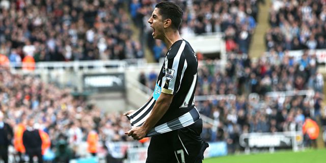 Bos Newcastle: Man City Tertarik Dengan Ayoze Perez