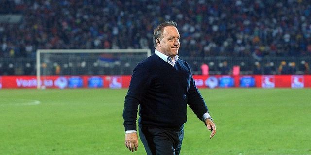 Dick Advocaat, Bos Anyar Si Kucing Hitam