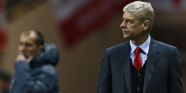 Tersingkir, Wenger Sindir Wasit