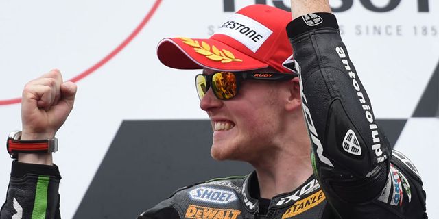 Kalahkan Espargaro, Target Smith di MotoGP 2015