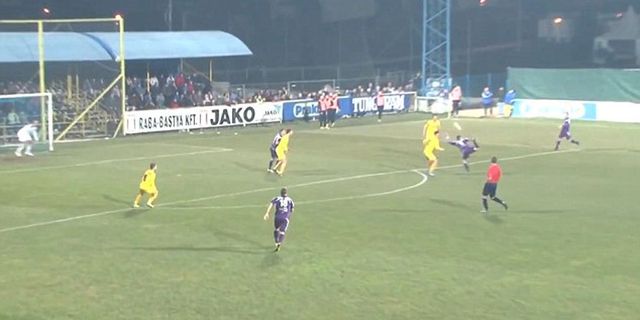 Tembakan Kalajengking, Inikah Gol Terbaik Tahun Ini?