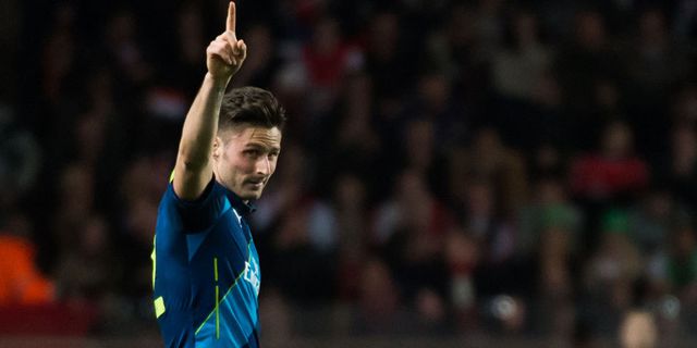 Sedang Tajam, Welbeck Puji Performa Giroud