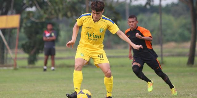 Persebaya Coret Kim Young Hoo Persebaya Coret Kim Young Hoo
