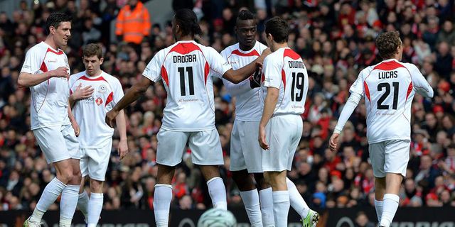 Super! Balotelli Cetak Gol Indah di Laga Charity