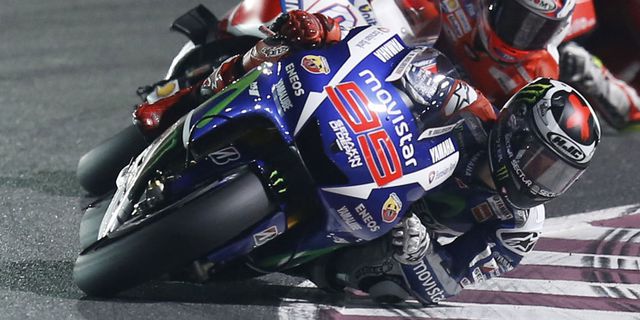 Helm Bermasalah Bikin Lorenzo Gagal Menang Helm Bermasalah Bikin Lorenzo Gagal Menang