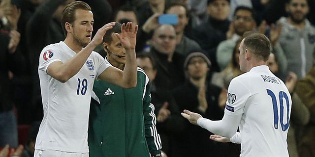 Hodgson Pastikan Kane dan Rooney Starter Lawan Italia