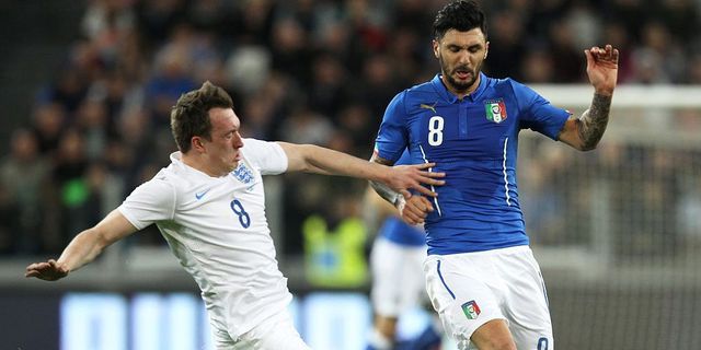 City Lirik Gelandang Azzurri City Lirik Gelandang Azzurri