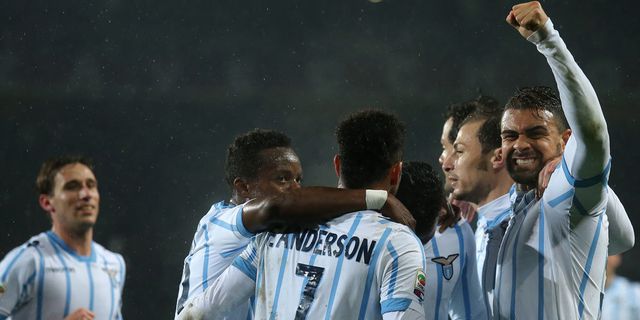 Lazio Peragakan Sepak Bola Terbaik di Italia Lazio Peragakan Sepak Bola Terbaik di Italia