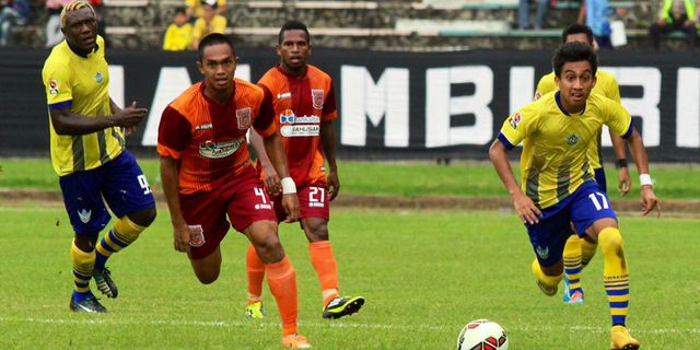 Hasil Pertandingan: Gresik United 2-1 Pusamania Borneo FC