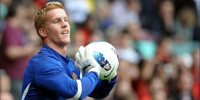 Ben Amos Resmi Kembali ke MU