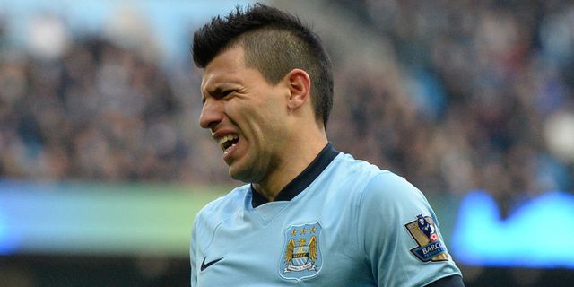 Aguero Ragukan Kemampuan Kerja Sama Para Pemain MU