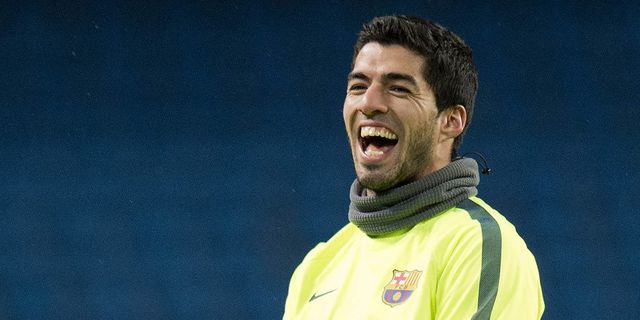 Suarez Harap Xavi dan Alves Tak Pergi dari Barca