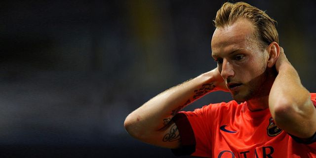 Banner Ini Bukti Rakitic Sangat Dicintai di Pizjuan