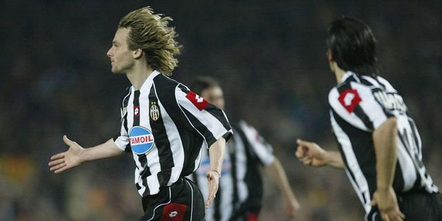 Memori 2003, Ketika Juventus Singkirkan Barcelona