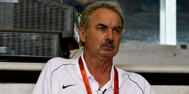 Alfred Riedl Mundur Dari PSM Makassar