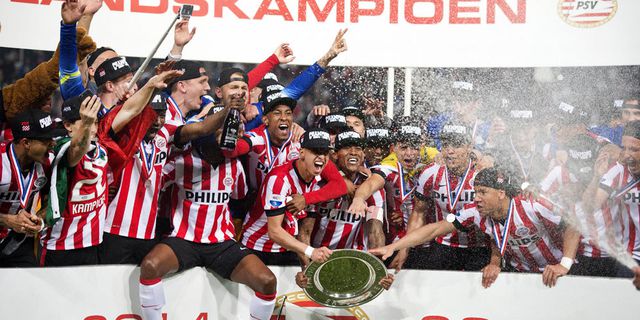 PSV Segel Gelar Juara Eredivisie 2014-15