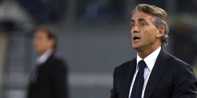 Mancini Kecewa Wasit Tak Beri Inter Milan Penalti