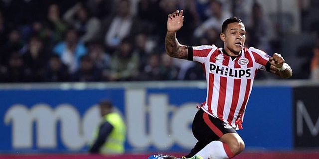 Depay Bantah Sudah Lakukan Kontak Dengan MU