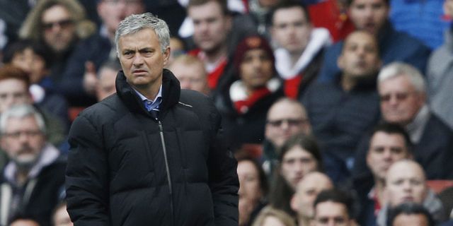Tinggalkan Markas Arsenal, Mourinho Kembali Kritik Wasit