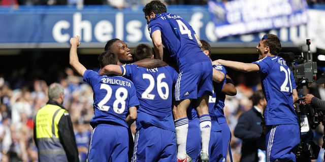 Chelsea Juara, Fabregas Lega