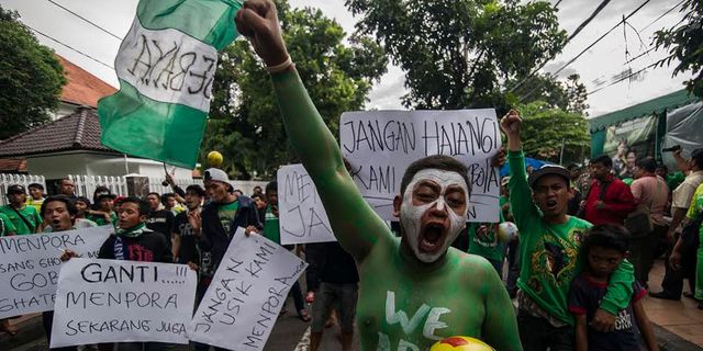 Bonek Akan Serbu Kantor Kemenpora