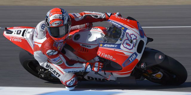 Motor Nyaris Mati, Dovizioso Jengkel Tak Lawan Crutchlow