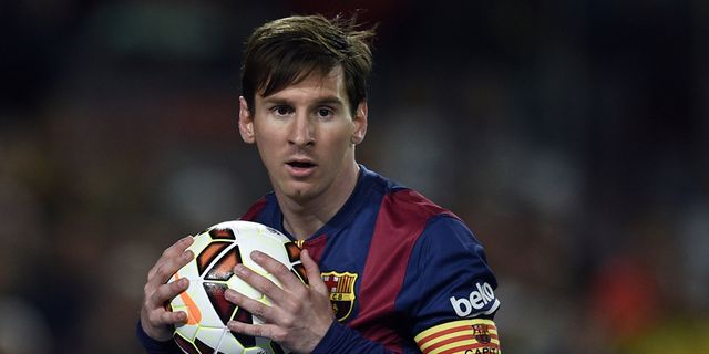 Messi Songsong Rekor 100 Laga Eropa