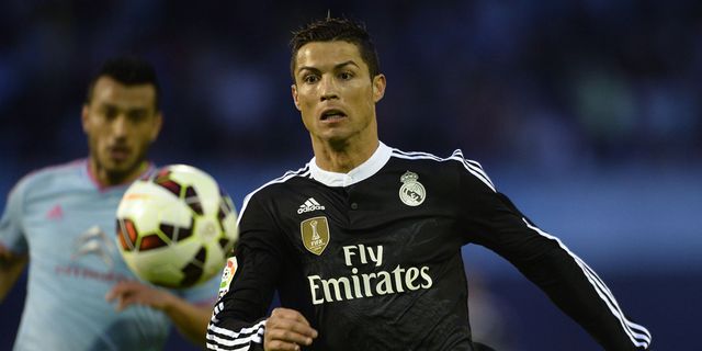 Peluk CR7, Gadis Ini Menangis Haru Peluk CR7, Gadis Ini Menangis Haru