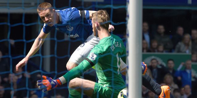 Hamann Yakin James McCarthy Bisa Gantikan Gerrard di Liverpool Hamann Yakin James McCarthy Bisa Gantikan Gerrard di Liverpool