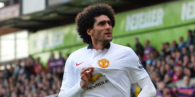 Hahaha... Protes Fellaini Dapat Balasan Lucu Dari Asisten Wasit