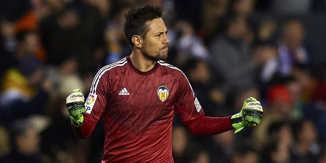 Diego Alves Permainkan Ronaldo di Tendangan Penalti Diego Alves Permainkan Ronaldo di Tendangan Penalti