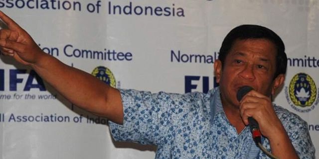 Agum Gumelar Minta Presiden Cabut Pembekuan PSSI Agum Gumelar Minta Presiden Cabut Pembekuan PSSI