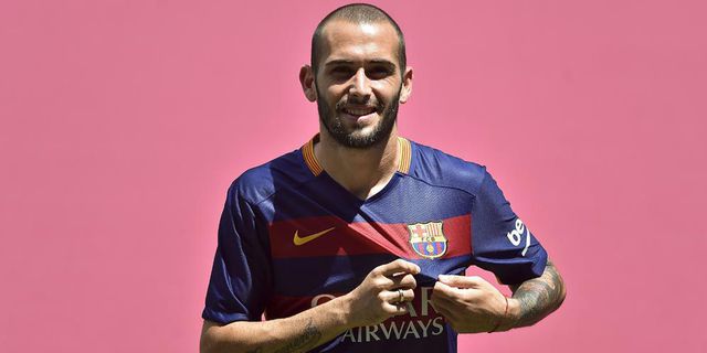 Vidal: Alves Bek Terbaik Dunia 