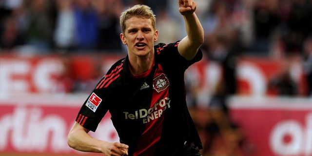 MU Terus Monitor Lars Bender