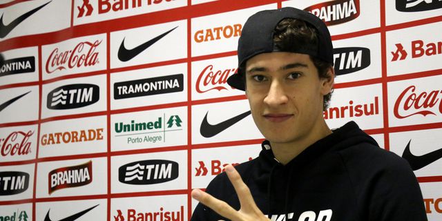 MU Segera Rampungkan Transfer Gelandang Internacional