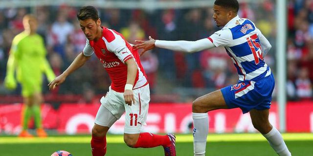 Ozil Terbantu Berkat Support Fans dan Wenger