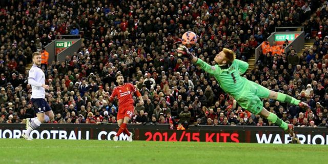 Liverpool Resmi Dapatkan Adam Bogdan