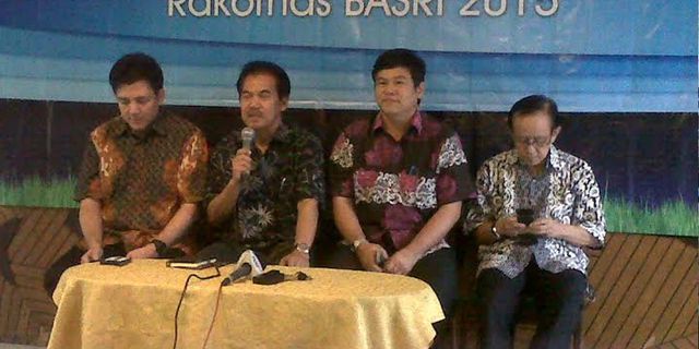Ketum BASRI: Sepakbola di Indonesia Masih Ada Dan Tak Berhenti Ketum BASRI: Sepakbola di Indonesia Masih Ada Dan Tak Berhenti
