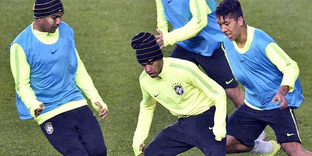 'Dihajar' Tendangan Neymar, Bocah Ini Malah Beruntung