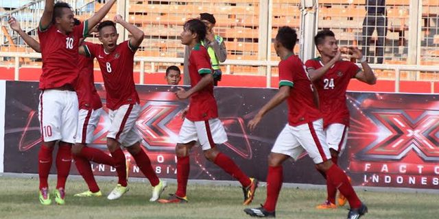 Arema Ogah Lepas Nufiandani ke Timnas U-23 di Turnamen Banyuwangi Arema Ogah Lepas Nufiandani ke Timnas U-23 di Turnamen Banyuwangi
