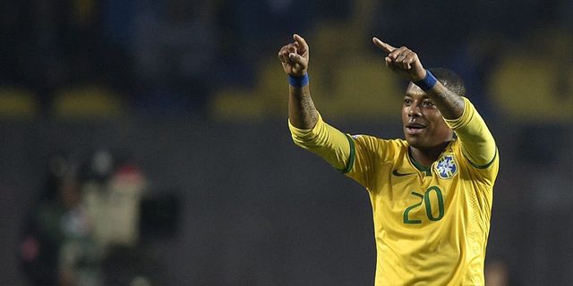 Ikuti Jejak Paulinho, Robinho Hijrah ke Tiongkok Ikuti Jejak Paulinho, Robinho Hijrah ke Tiongkok