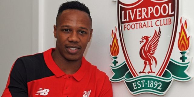 Liverpool Resmi Dapatkan Nathaniel Clyne