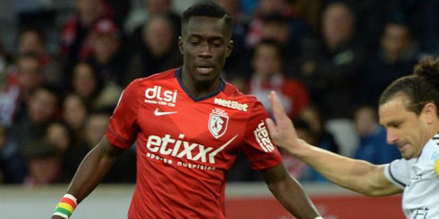 Cari Pengganti Schneiderlin, Southampton Buru Idrissa Gueye