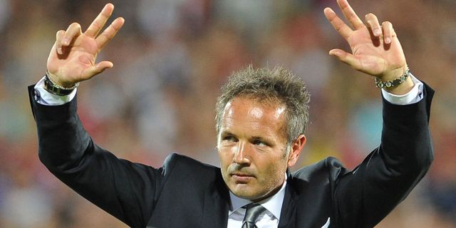 Mihajlovic Bangga Tangani Klub Kelas Dunia