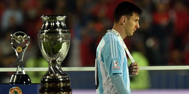 Keluarga Messi Diserang Fans Chile