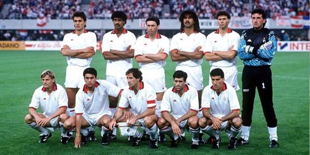 AC Milan 1988-1990: Tim Terbaik Sepanjang Masa Pilihan UEFA AC Milan 1988-1990: Tim Terbaik Sepanjang Masa Pilihan UEFA
