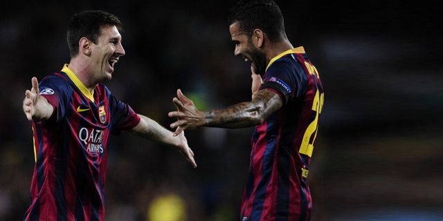 Dani Alves: Messi Lebih Hebat dari Ronaldo